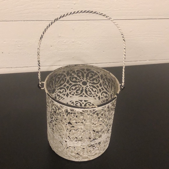 Country Cottage Candle Light Holder Distress White Metal Basket - Picture 2 of 6